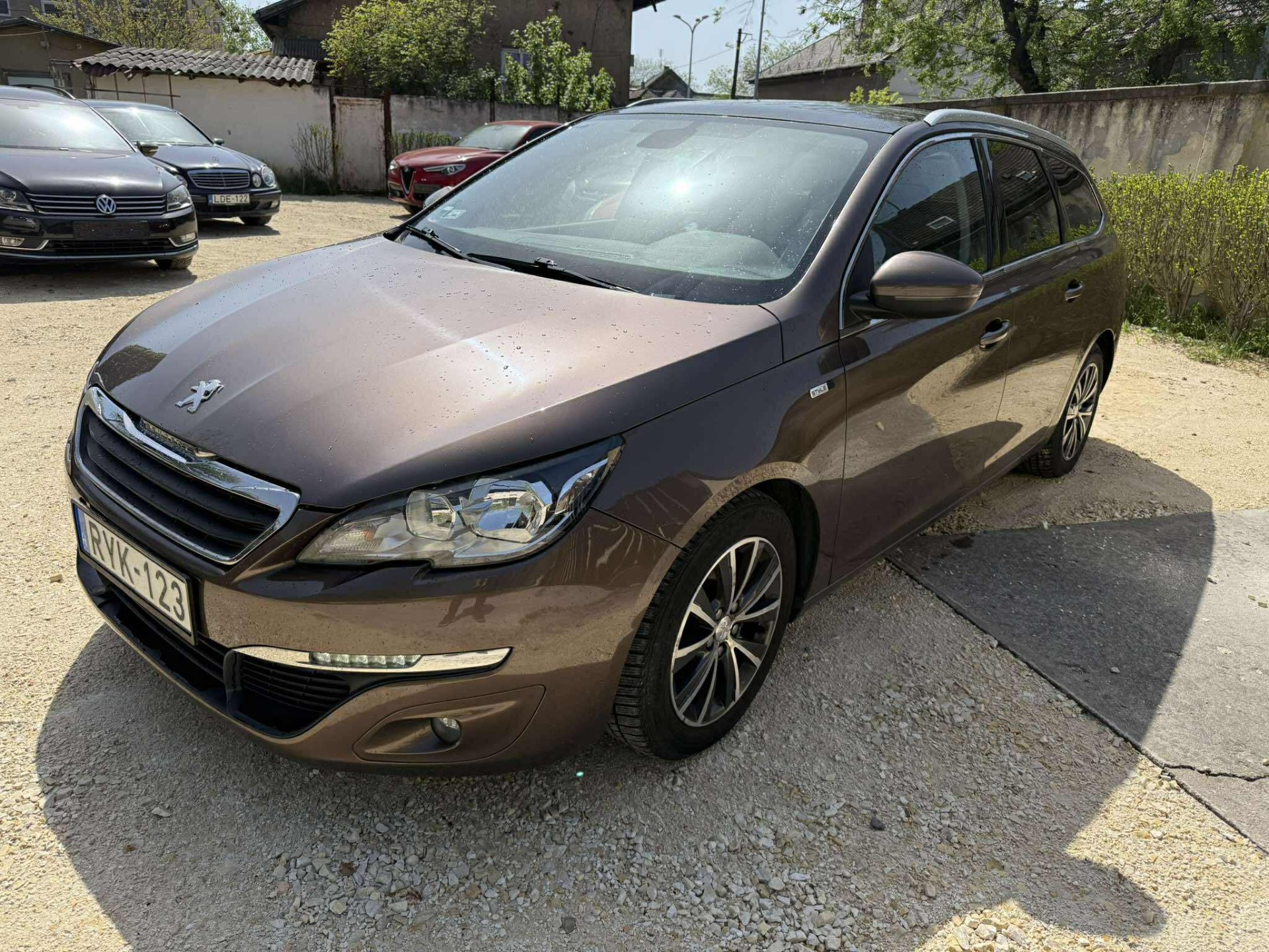 PEUGEOT 308SW 1.2T 2015